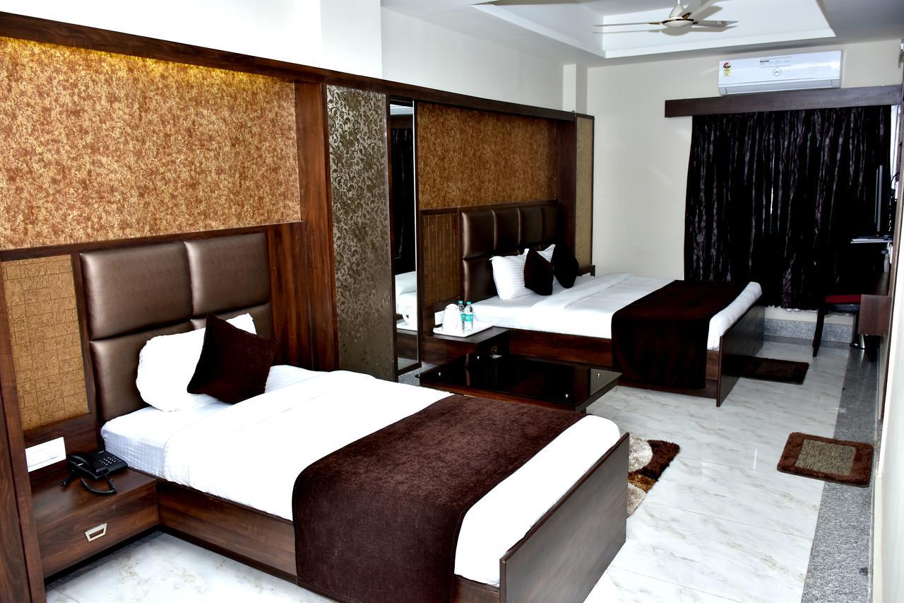 Hotel Daftari Palace Kishanganj Exterior photo