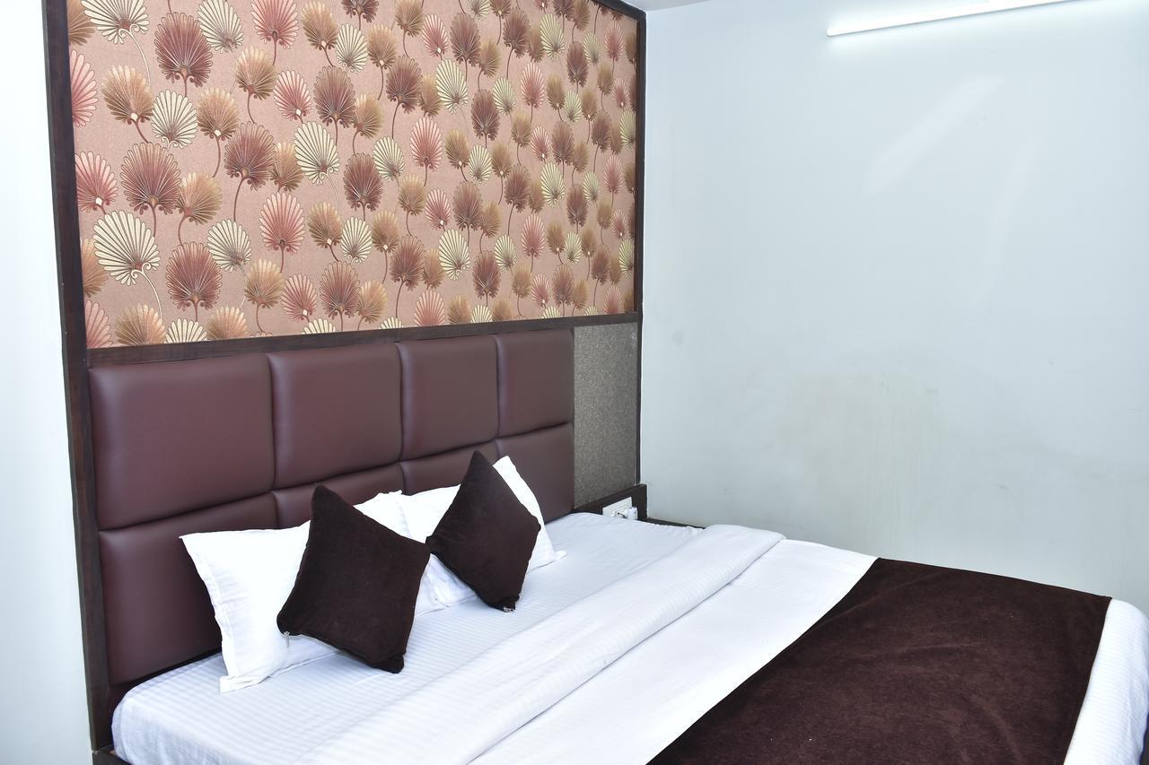 Hotel Daftari Palace Kishanganj Exterior photo